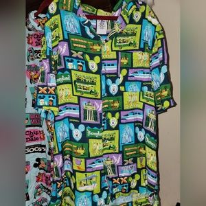 Men's Disneyland Shag camp shirt small nwot